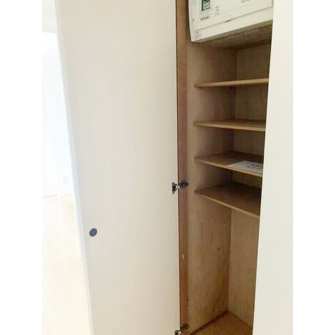 藤沢市鵠沼橘１丁目の賃貸マンションの玄関