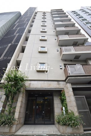 インプレストコア四谷坂町のエントランス