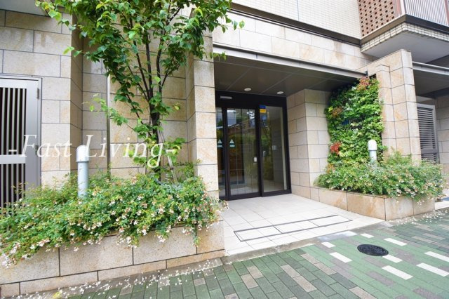 インプレストコア四谷坂町