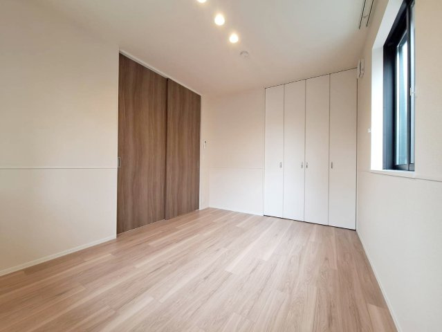 Ｙ’ｓ　Ｆ　Ｒｅｓｉｄｅｎｃｅ　Ⅰの洋室
