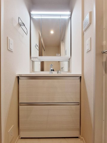Ｙ’ｓ　Ｆ　Ｒｅｓｉｄｅｎｃｅ　Ⅰの玄関