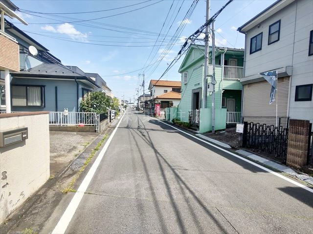 【前面道路含む現地写真】の画像