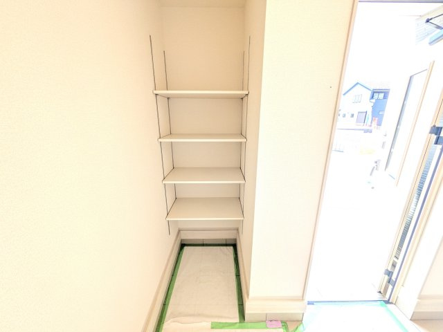 かすみがうら市下稲吉2期　新築戸建て　4号棟の収納
