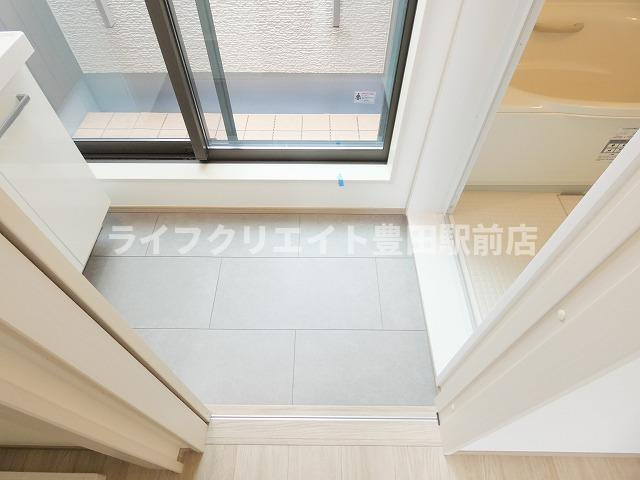 トレフル日野の洗面所