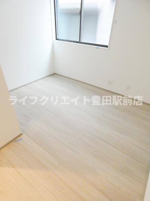トレフル日野の寝室