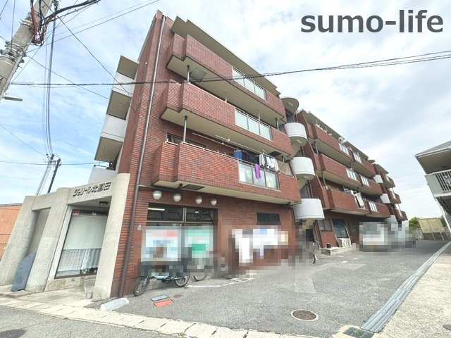 シェリール北園田の外観