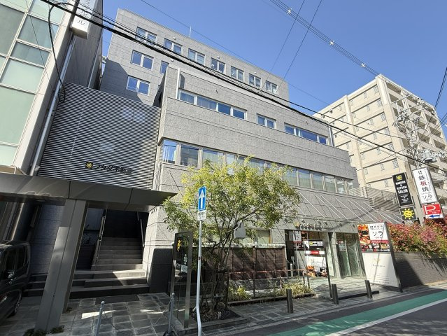 フクダ不動産八木駅前ビルの外観