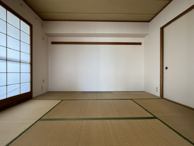 グランドメゾン和泉中央1番館の和室