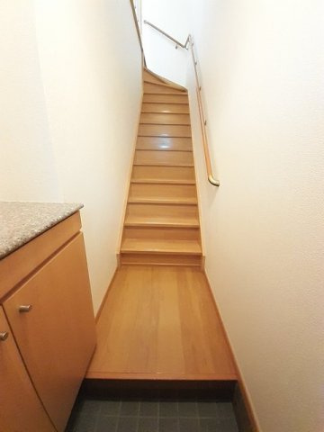 エクセレントＳの玄関|収納もある玄関です
