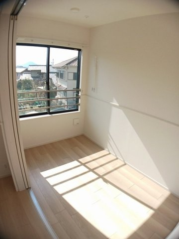 ラルジュ・オロールＡの内装|明るい室内です