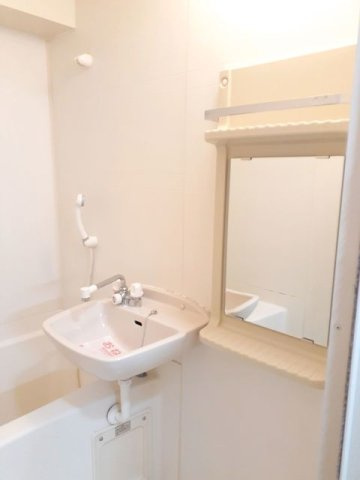 セゾン升本の洗面所|使いやすい洗面所です