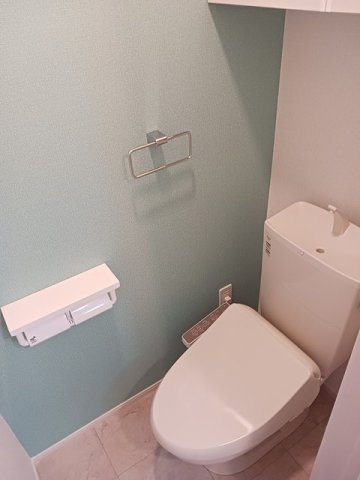 ベルコートＥのトイレ|ゆったりとした空間のトイレです