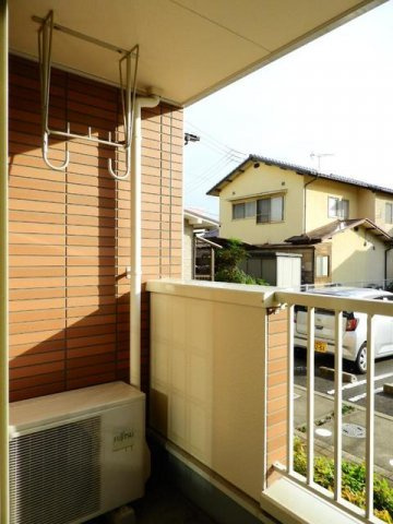 シャルマン　弐番館のバルコニー|バルコニーからの眺めを楽しみながら食事をしませんか