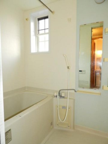 シャルマン　弐番館の浴室|落ち着いた空間のお風呂です