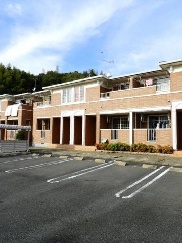 シャルマン　弐番館の駐車場|駐車場完備です