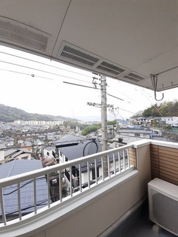 グレイトビューＦＵＪＩのバルコニー|お洗濯にも便利なバルコニー付き