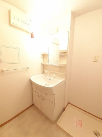 グレイトビューＦＵＪＩの洗面所|広い洗面スペース