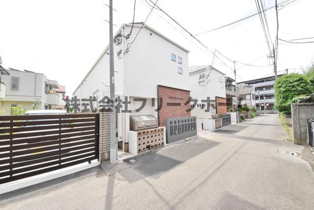 小金井市緑町５丁目のアパートの外観