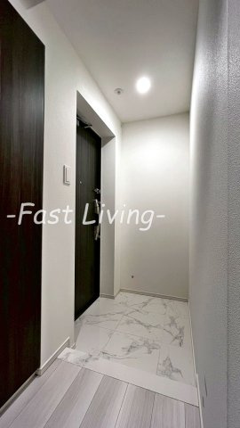 MAITRI YOTSUYAの玄関