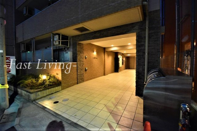 フレスクーラ神楽坂の外観