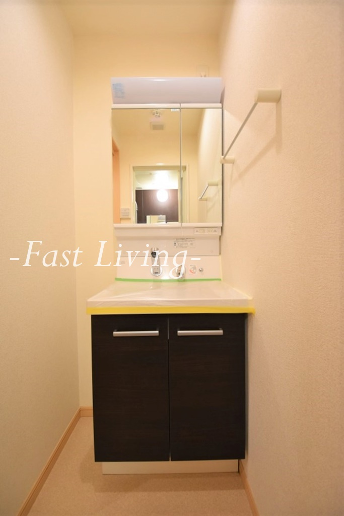 フレスクーラ神楽坂の独立洗面台