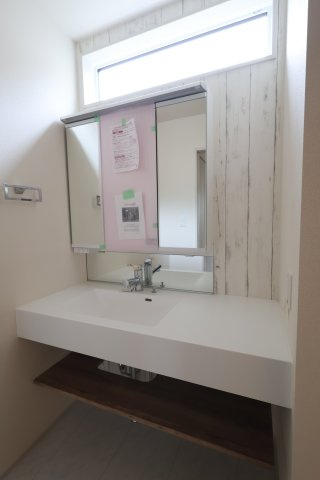 《仲介手数料無料》見沼区大字大谷394新築一戸建てブルーミングガーデンの独立洗面台