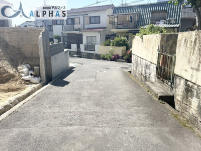 【前面道路含む現地写真】 | 明石市藤江　建築条件無し土地 | ■前面道路は、幅員約4.45ｍあります♪