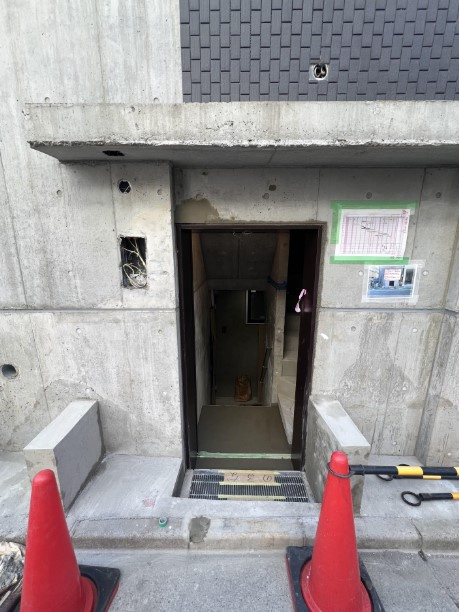 THE MAISON AXIS SAKURADAIのエントランス