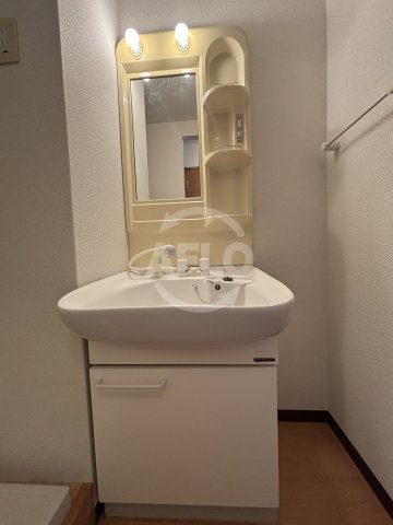 エムズプラザ今里弐番館の独立洗面台|エムズプラザ今里弐番館　独立洗面台