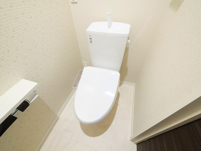 ジェイエイチエスプレミア西大寺のトイレ|トイレもきれいです