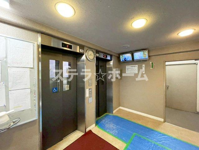 サンヴェール千里緑地公園のその他共用部分|エレベーター2基あります