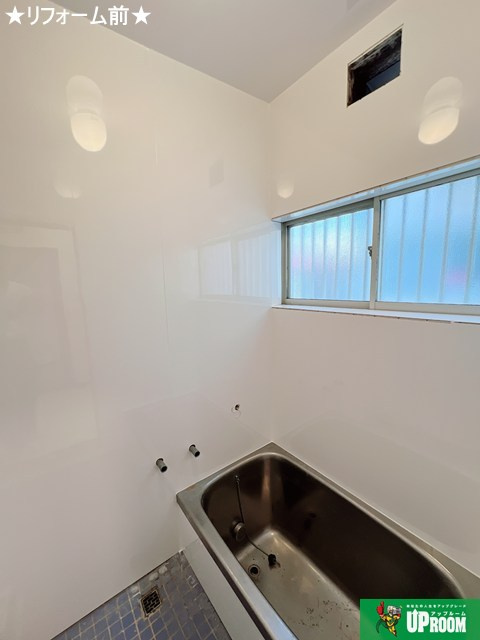 小針梅木戸建の浴室