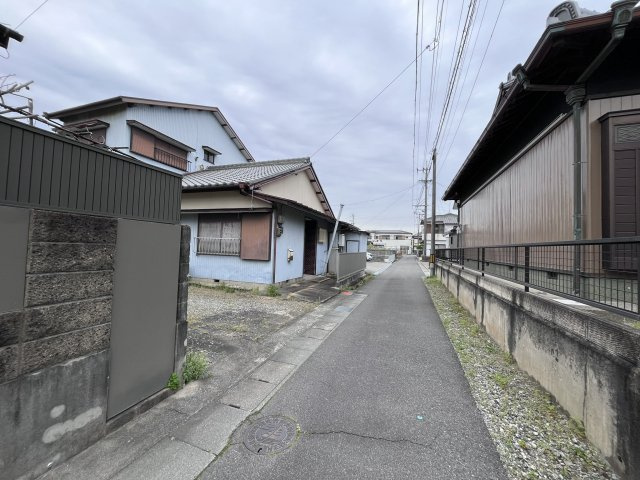 【前面道路含む現地写真】の画像