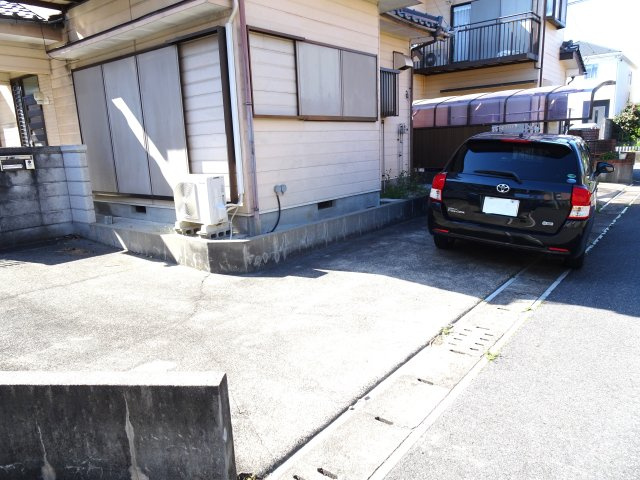 陽だまりと語らいのラ・クレマの駐車場