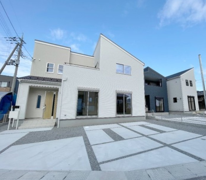 リーブルガーデン野洲市冨波甲３期　2号棟