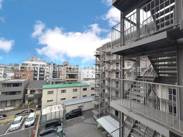 エムエフ両国の展望|【令和８年５月リフォーム完了予定】
リフォーム中でも現地ご見学可能です。
同仕様の完成済み現場、ご見学可能です。