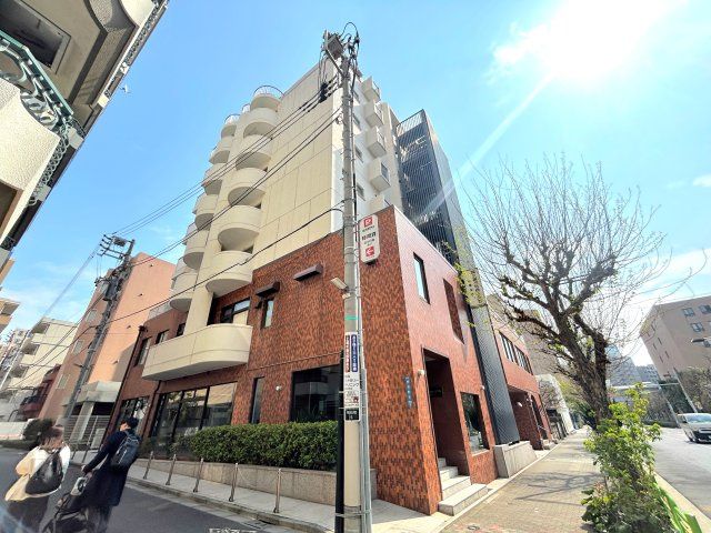 メゾンドール明石の外観