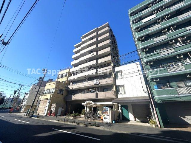 ロイヤルステージ浅草の外観|～ぜひ現地をご確認下さい～
陽当りや通風性など各所に施された工夫で住みやすさを実現。部屋の大きさや周辺環境・街並など、資料には掲載していない情報が現地にはたくさんございます。是非ご確認下さい。