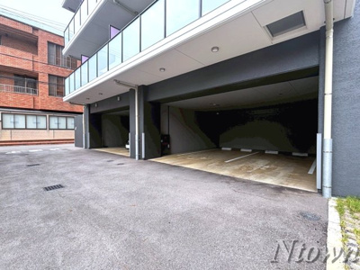 【駐車場】 | S-RESIDENCE上飯田West | 駐車場に車を止められます