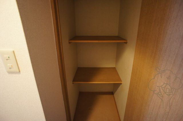 エムアンドエムウメダイーストの収納