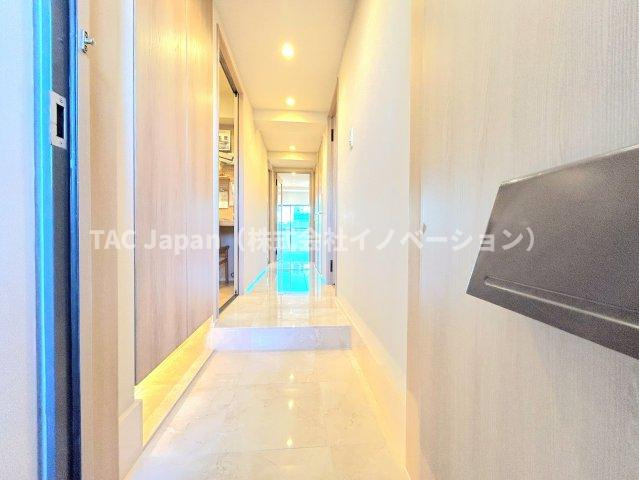 サンヴェール門前仲町の玄関|玄関ホールがスッキリ広々としていると帰る時も出ていく時も気持ちが良い。来客を出迎える玄関が綺麗ならその家の印象が良くなる。
