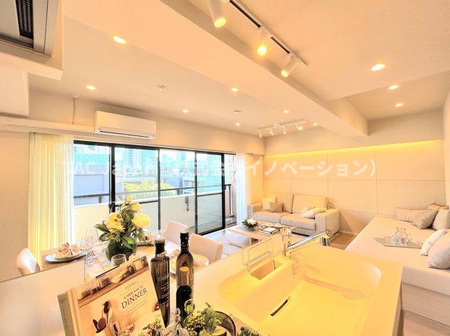 サンヴェール門前仲町の居間・リビング|ご家族やお客様との時間など、多くの時を刻む空間。何気なく過ぎる時でさえも上質なひと時となる快適な空間を目指して。