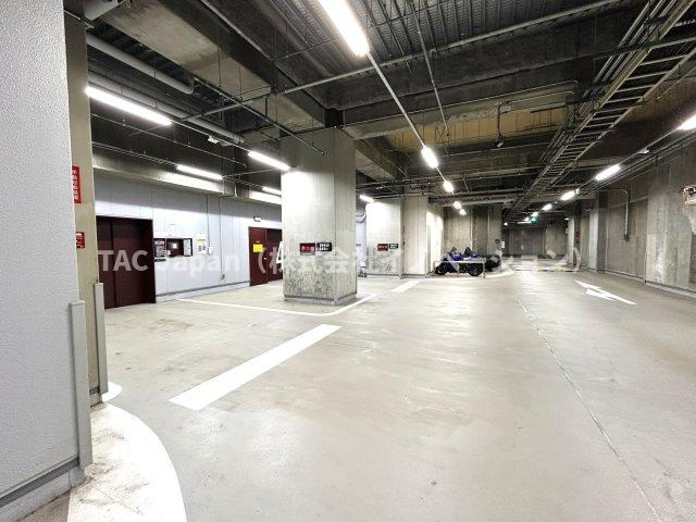 勝どきビュータワーの駐車場