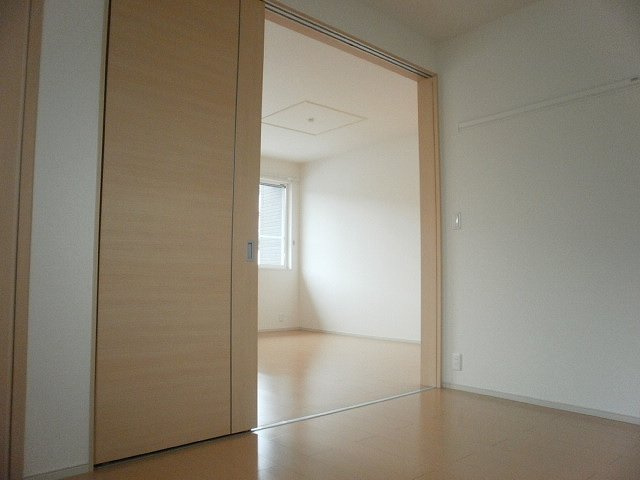 ワイズの洋室