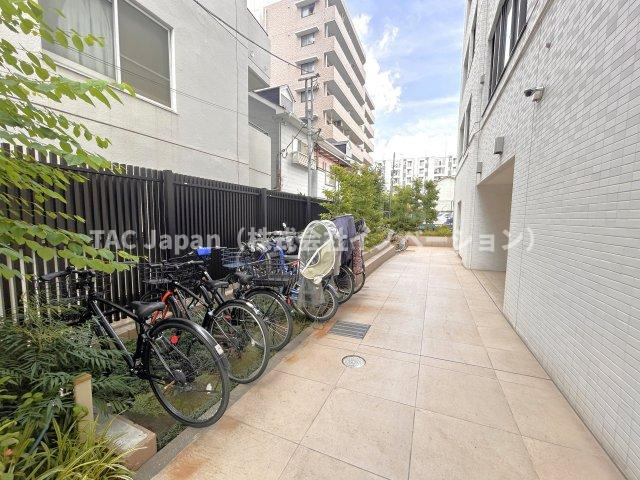 プレジール入谷のその他共用部分|～ぜひ現地をご確認下さい～
陽当りや通風性など各所に施された工夫で住みやすさを実現。部屋の大きさや周辺環境・街並など、資料には掲載していない情報が現地にはたくさんございます。是非ご確認下さい。