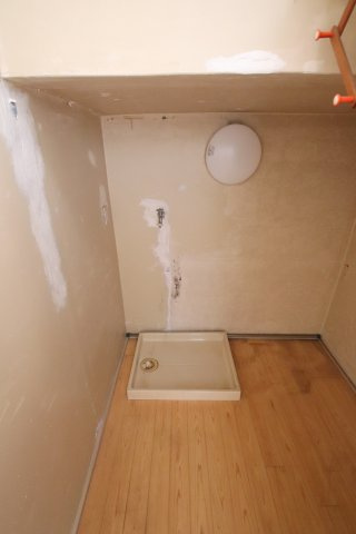 【設備】 | 三日市町貸家C | 室内洗濯機置場