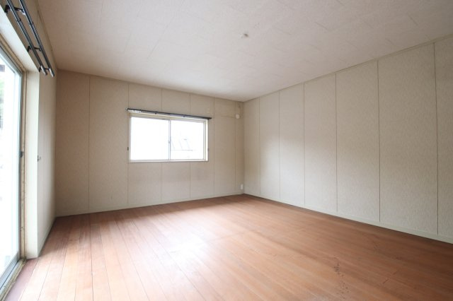 【寝室】 | 三日市町貸家C