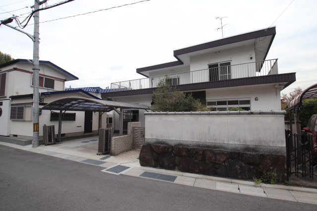 【外観】 | 三日市町貸家C