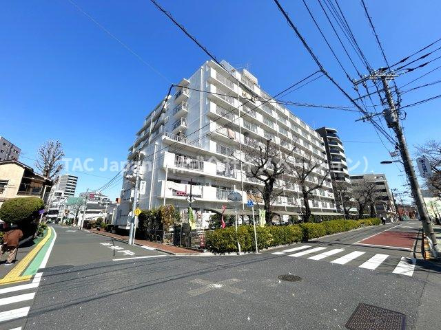 グリーンコーポ町屋の外観|～ぜひ現地をご確認下さい～
陽当りや通風性など各所に施された工夫で住みやすさを実現。部屋の大きさや周辺環境・街並など、資料には掲載していない情報が現地にはたくさんございます。是非ご確認下さい。