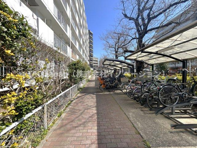 グリーンコーポ町屋のその他|住む人を映し出す洗練された佇まいは、いつまでも輝き続けながらいつしか街の風景に溶け込んでいきます。